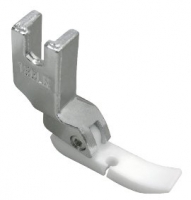 Лапка узкая левая фторопластовая для молнии для промышленной швейной машины T36LN (T36NL)